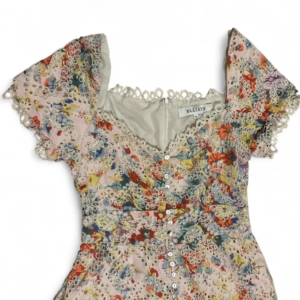 Elliatt Boho Floral Eyelet Scallop Lace Midi Dress Blush Multicolor Size M